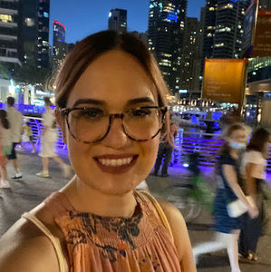 Meet your Posher, Cristina